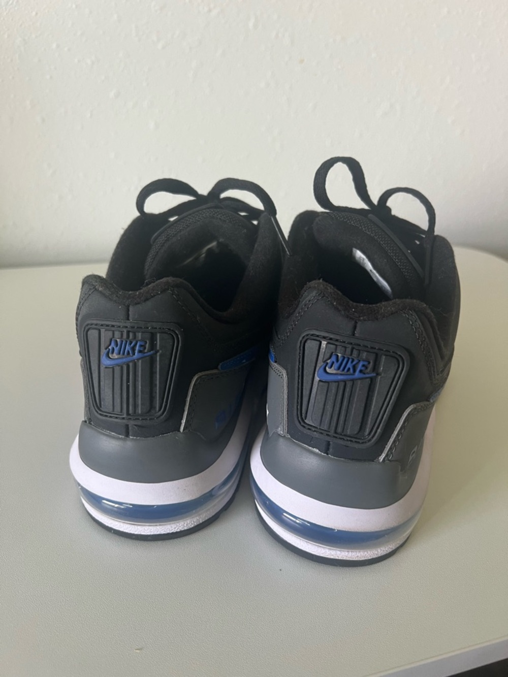 Nike Black AIR MAX LTD 3 Men's Sneaker with Blue Insole Accent NWOT - Picture 4 of 9
